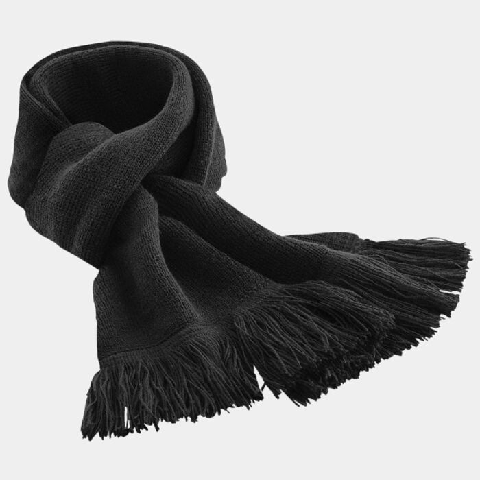 Classic knitted scarf Thumbnail